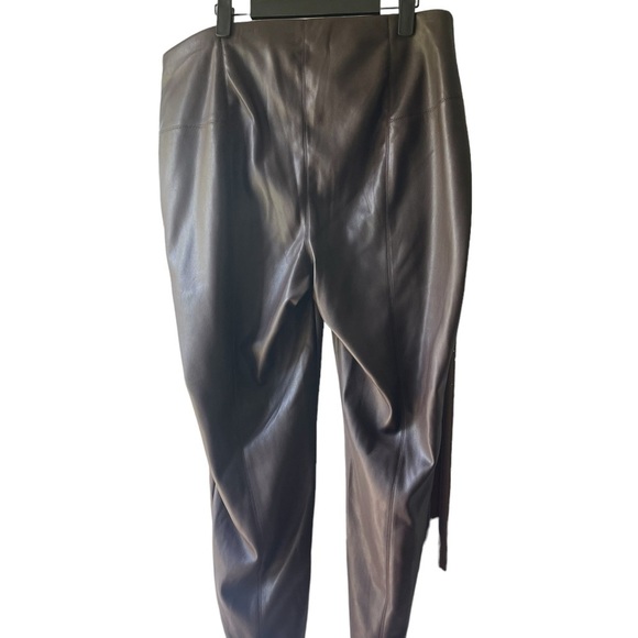 Women’s Mark New York Polyurethane Expresso Brown Pants Size 2X NWT Retail $83 - Picture 3 of 10